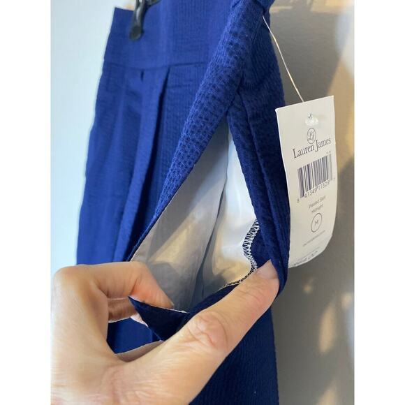 NWT Lauren James Navy Blue Seersucker Pleated Skirt Pockets Preppy Medium - Picture 7 of 11